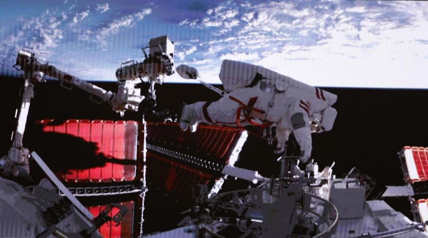 「太空出差」滿三個月！陸神舟十五號二次出艙 多項科學試驗取得成果