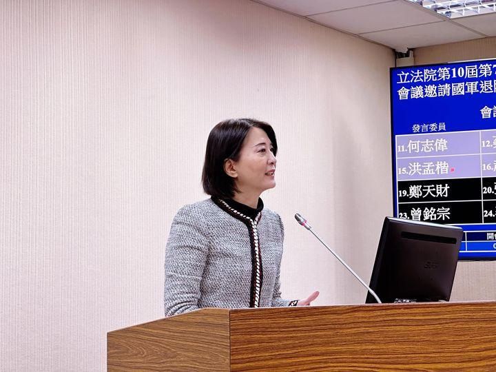 陳建仁讚陳吉仲做得很好！反遭王鴻薇狠打臉：連豬價都飆新高