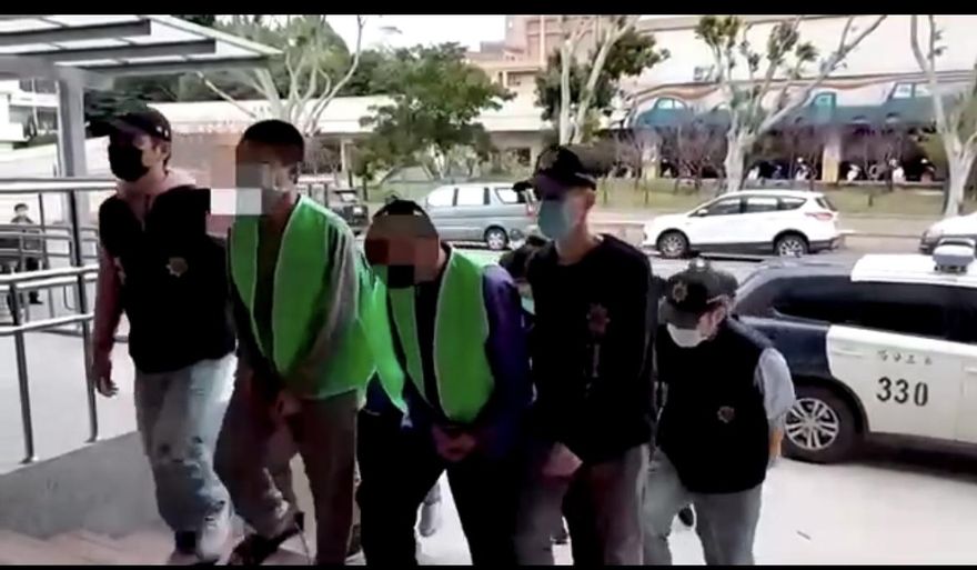 影/求職被當「豬仔」拘禁！電擊、餵屎樣樣來…竹警逮風飛沙幫9嫌送辦