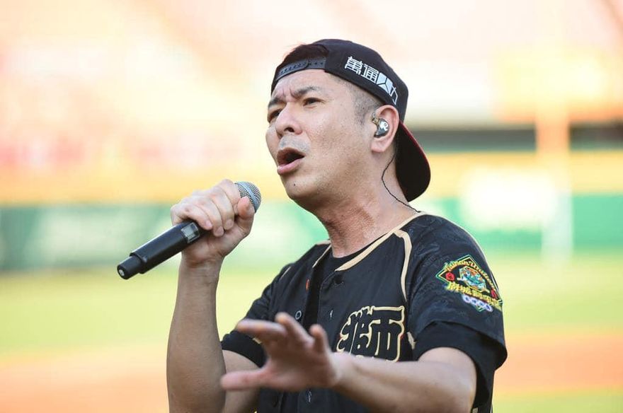 快訊/哀慟！「金曲歌王」荒山亮父親逝世享壽84歲　經紀人：感謝各界關心