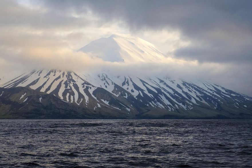 美阿拉斯加火山地震頻繁　沉睡百年火山恐將喚醒