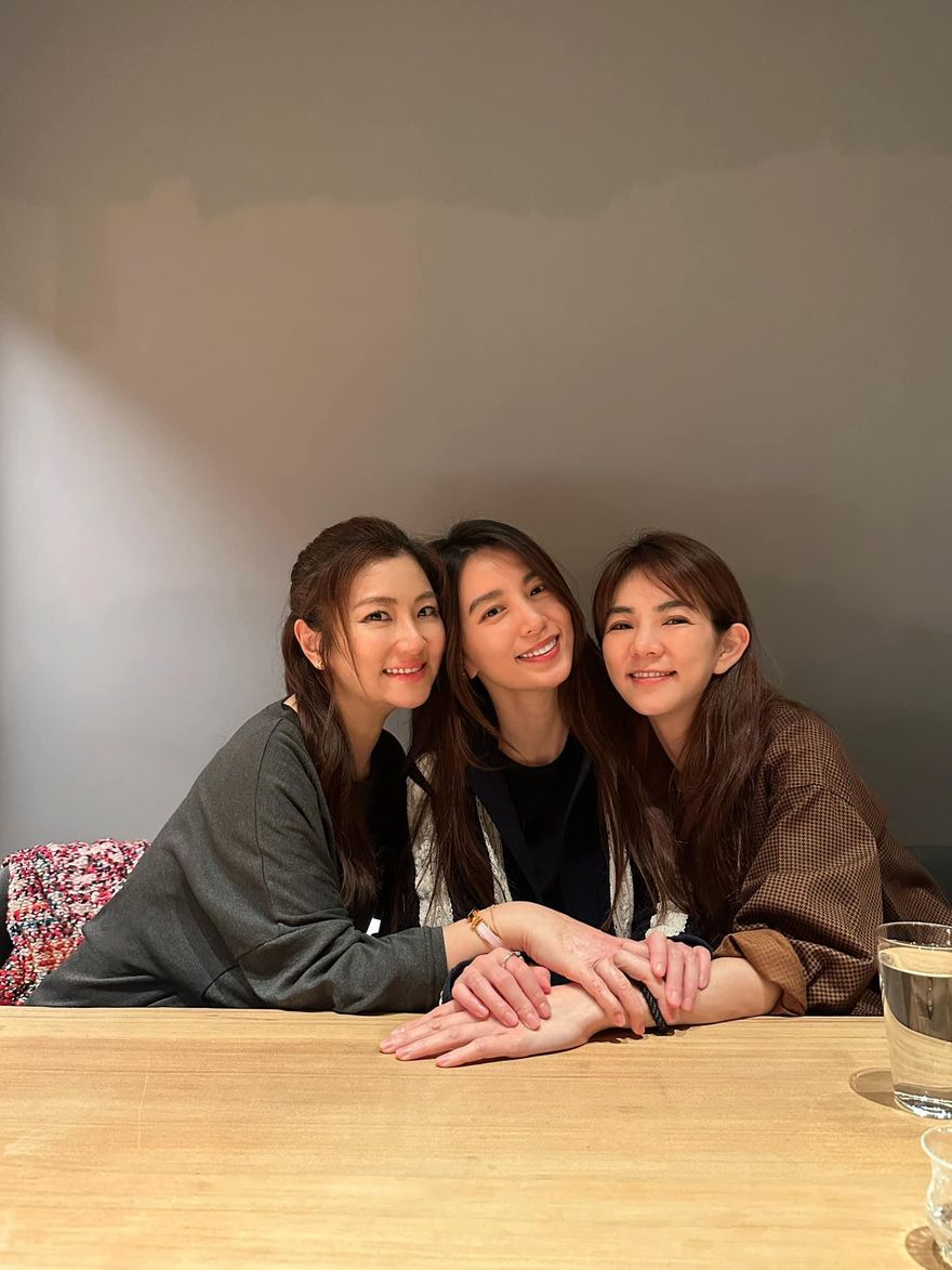 S.H.E久違合體粉絲嗨翻！Hebe一句話洩「婦女聚會模式」網笑翻：好有感