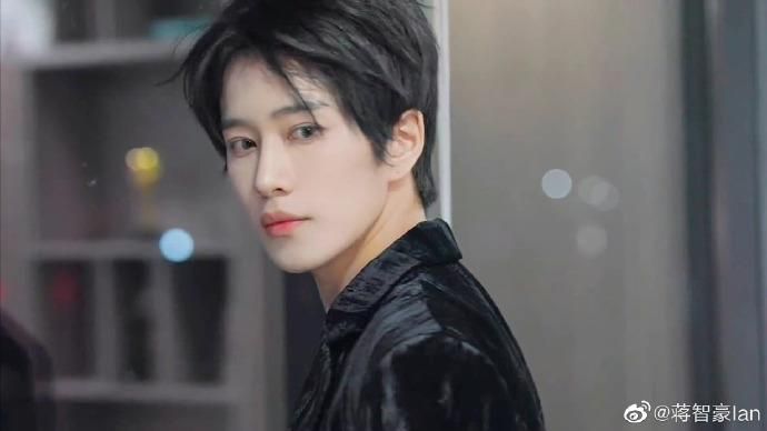 消失7個月！26歲男偶像「罹肺癌晚期」突發文：好好和大家告別