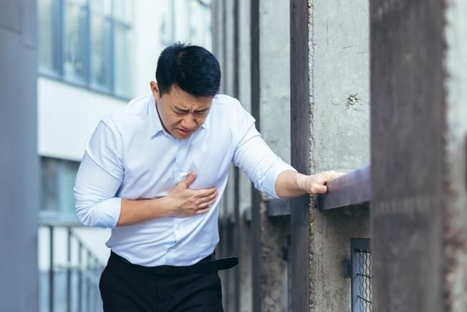 熱爆！夏天高溫也會「心梗」中年男呼吸喘「以為過胖」竟急性心肌梗塞
