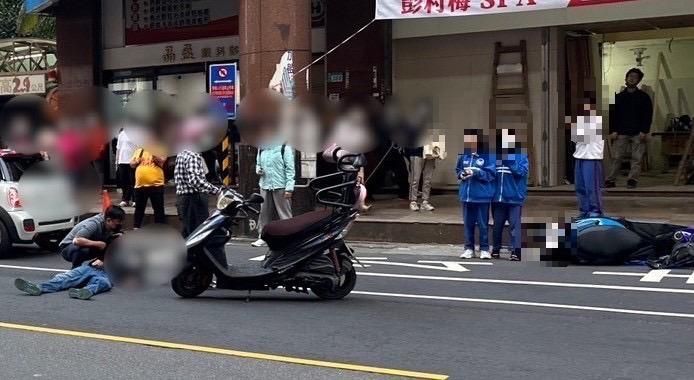 影/台灣最美風景無誤！3國中妹路見男子遭撞飛　冰淇淋和書包丟一邊秒衝救援
