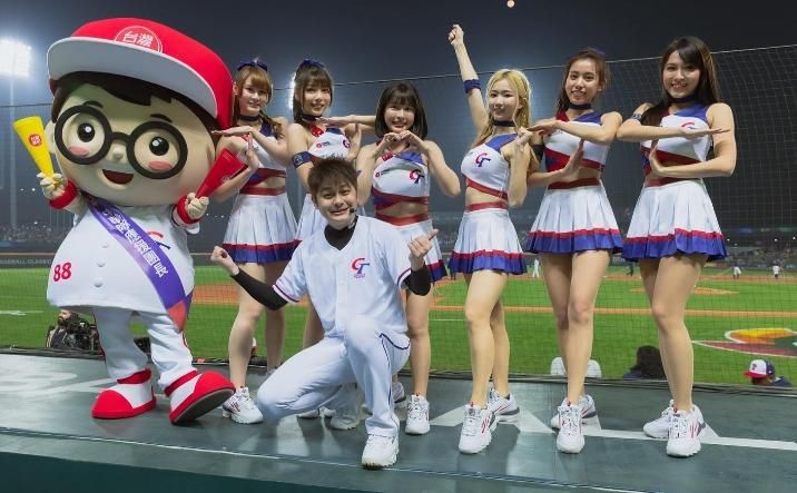WBC棒球經典賽/2萬球迷台式應援太震撼　義大利名人堂教頭：我真的受到驚嚇