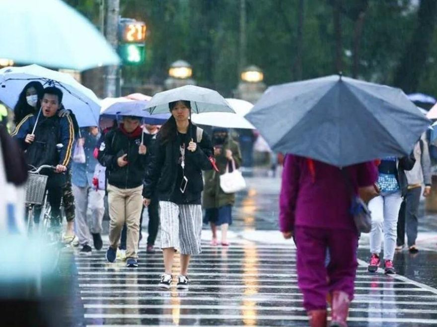 變天啦！今白天高溫29度　北台灣入夜「狂降16度」