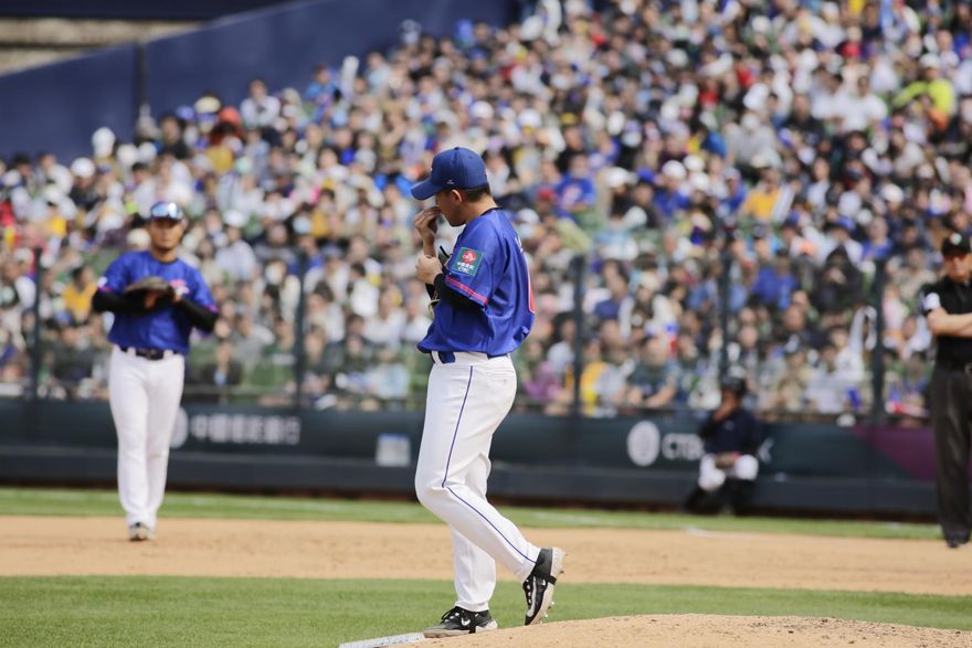 WBC棒球經典賽/曾峻岳浴血奮戰！　鼻孔塞衛生紙續投「連飆3K」