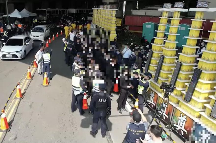 五股角頭母喪告別式千人公祭　新北警出動210警力強勢盤查