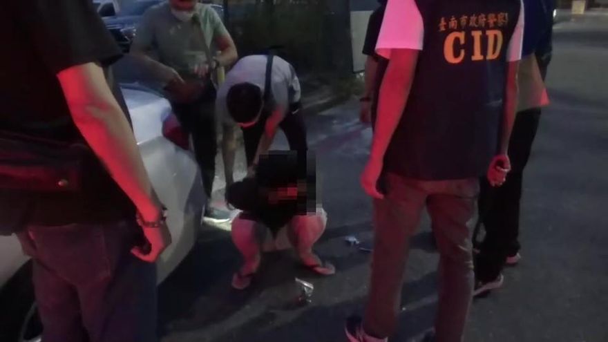 影/詐騙投資害慘32人！警搗集團逮12人　再揪竹聯幫3主嫌