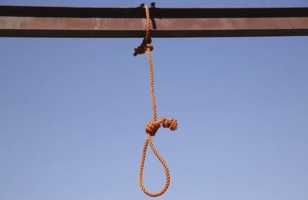 21歲女為點閱率拍「假自殺」影片！「腳一滑」真的出事　慘遭勒斃陳屍家中