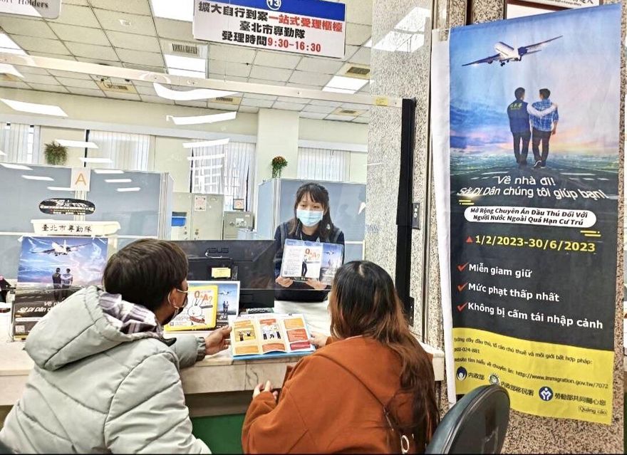 男棄學女逃逸「為愛」自行到案　印尼籍夫妻只為了返鄉做這件事