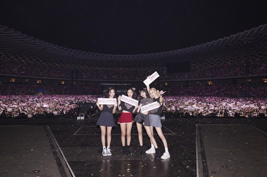 主辦方疑酸BLACKPINK「慢走不送」！粉絲氣炸罵翻…理想國時隔2天回應了