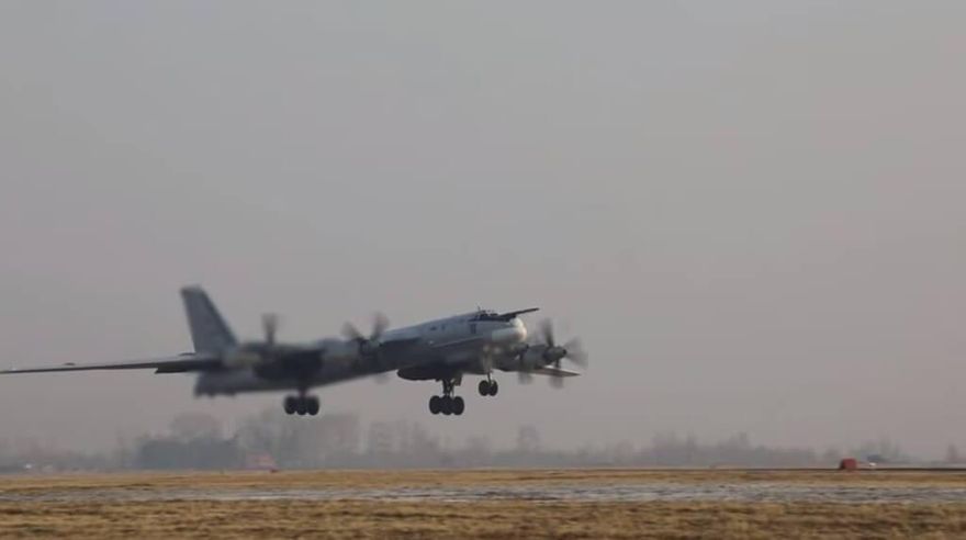 日相岸田訪烏 俄派可攜核武戰略轟炸機飛越日本海