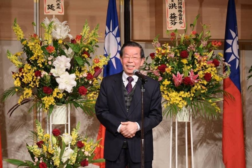 謝長廷稱微量放射性元素有益身體　前大使怒轟：回國恐被百姓砸雞蛋