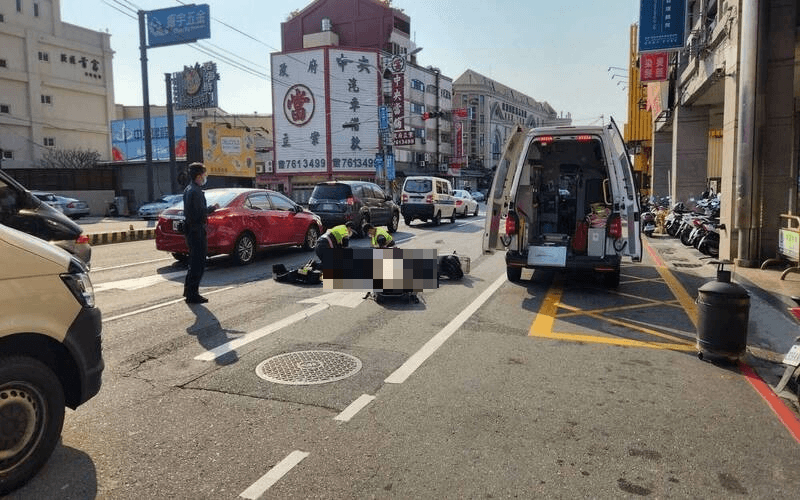 悚！先被機車撞倒、大貨車再輾爆頭　彰化女大生送醫不治