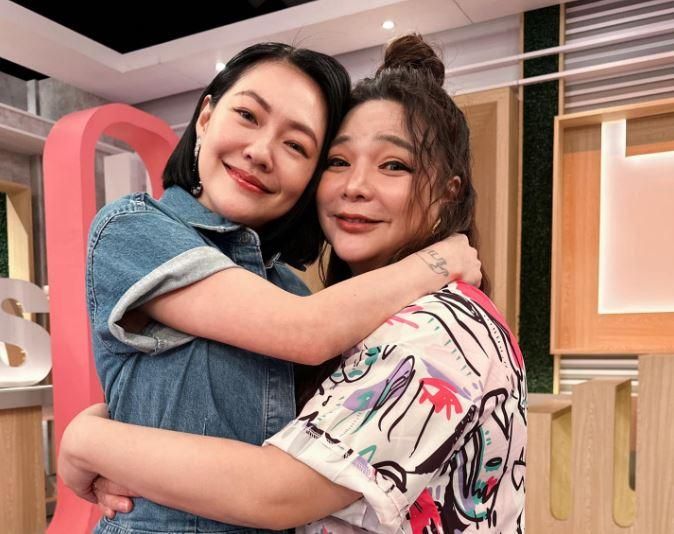 小甜甜離婚後首錄影！「暴瘦小一號」　緊擁小S告白：謝謝妳愛我