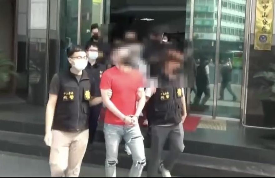 靜安會大哥曾砸梁又南兒餐酒館　又因囚禁毆打恐嚇取財被逮