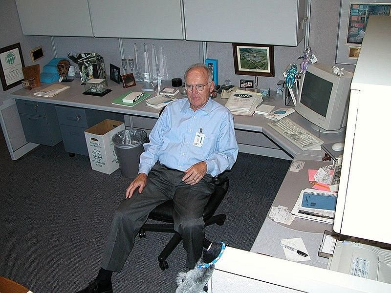 英特爾聯合創辦人摩爾辭世 享耆壽94歲