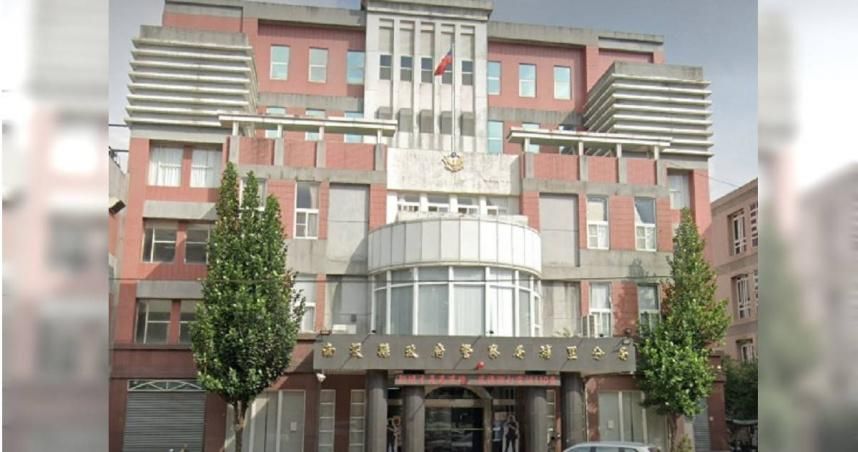 快訊/埔里雙屍案！85歲母、身障兒倒臥家中「全身腐爛」　他爬梯入屋屍異味撲鼻