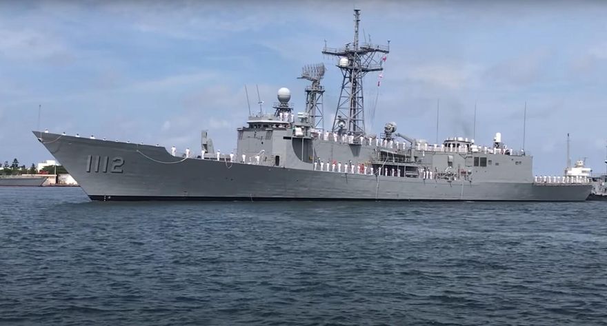 派里級巡防艦銘傳號首傳人員落海　自行游泳上岸