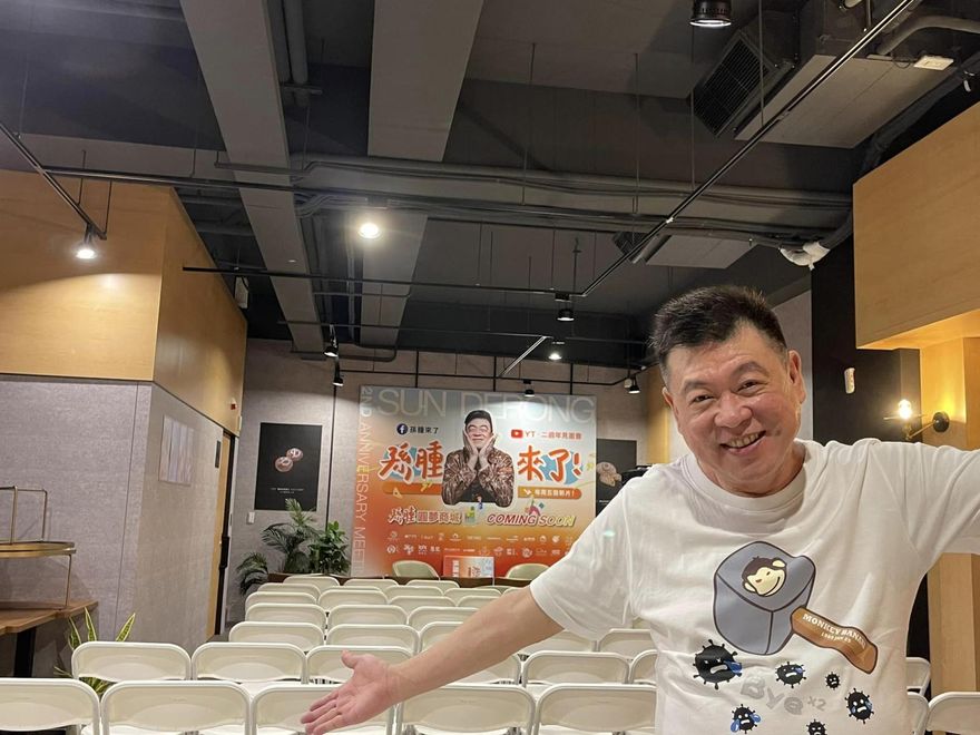 連續摔4次跤！孫德榮突雙腳無力！摔傷肋骨、尾椎「站不起」　今恐住院排手術