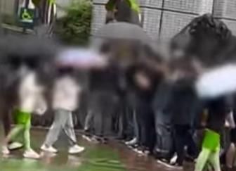 這阿母金派！撂黑衣人到校為女助威「展示實力」遭起訴　一審判這結果