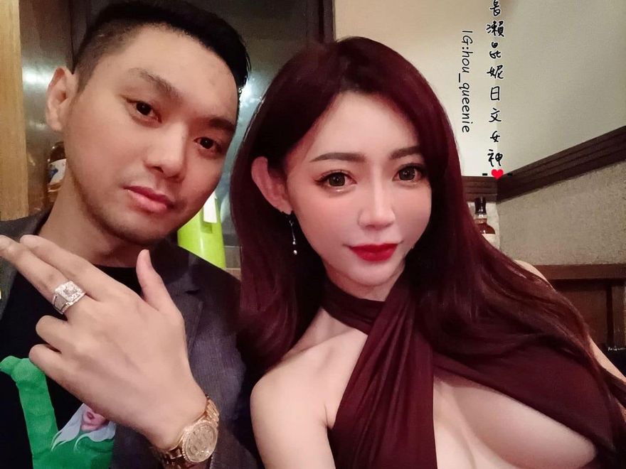 連千毅生日趴超嗨！日文女神「胸前開大洞」滿場跑　嬌喊：為老闆放福利