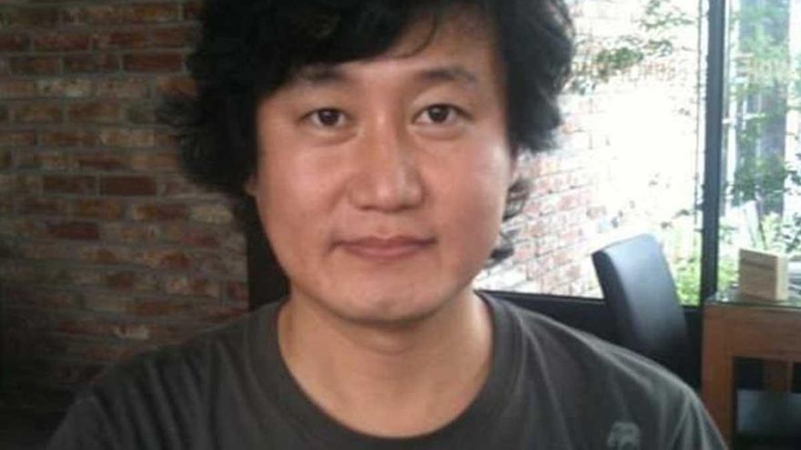 傳奇搖滾樂團吉他手驚傳車禍身亡！出國旅遊「騎車撞電線杆」　享年54歲