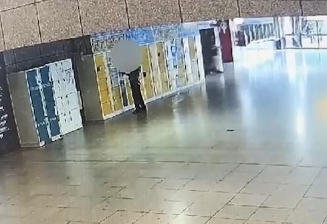 男大生網購公仔遭詐慘噴5萬　警埋伏北車置物櫃逮「收簿手」