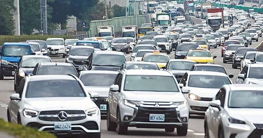 清明連假國道車流量預估平日1.6倍　首日更恐創歷史巨量