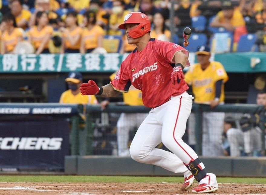 味全龍薪資出爐！林智勝月薪破30萬　新人王陳冠偉漲幅近7成最高