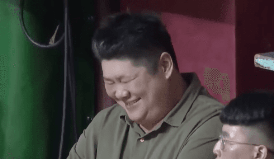 台啤英熊塔壁爆走！拿球怒砸裁判遭驅逐　哈總當場笑翻