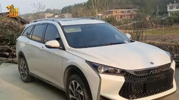 想省錢找人「拼車」共乘回娘家　到地後「車卻被乘客賣了」車主傻眼