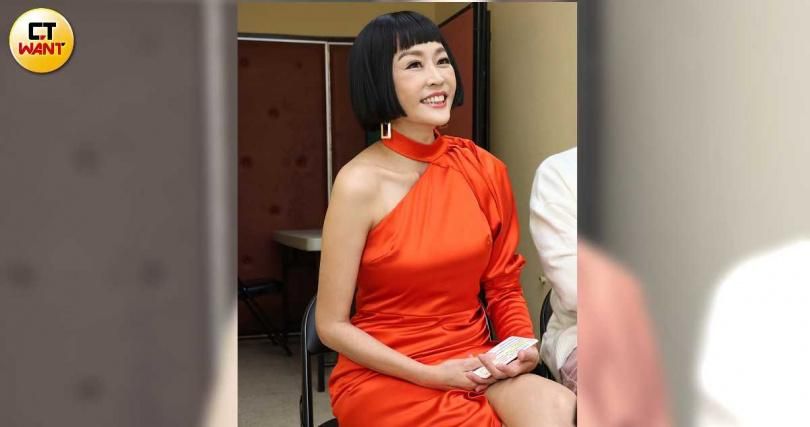 唐玲疑痣癌變「化驗結果出爐」！坦言：有無止盡恐懼