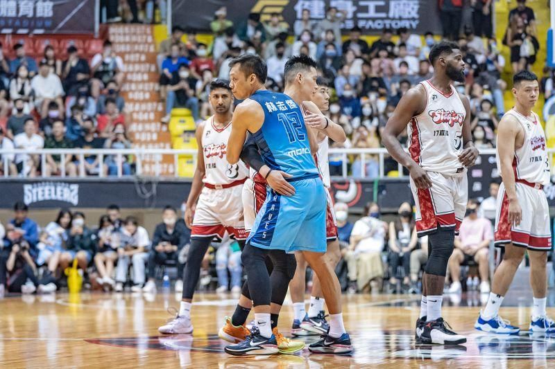 台籃GOAT是誰！「豪傑對決」第二戰今登場　林書豪「背靠背」過招林志傑