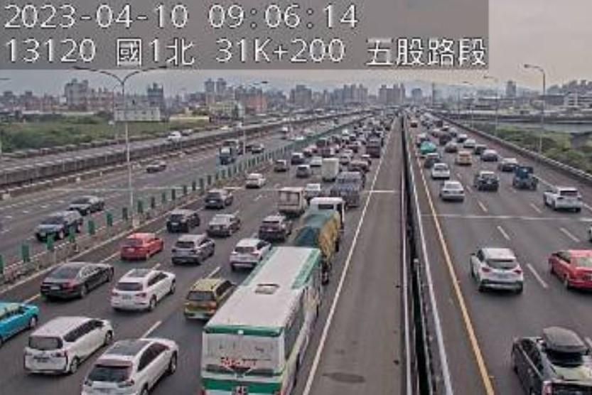 快訊/國1北向32.4K「2車追撞」　1路段紫爆「時速僅19km」