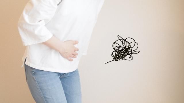 「4狀況」趕快掛泌尿科！醫曝「尿液混濁」恐膀胱結石惹禍