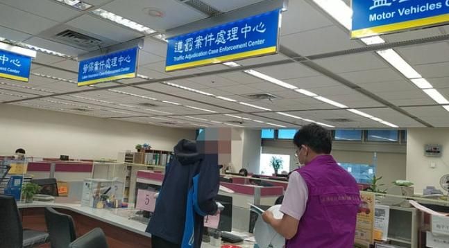 酒駕罰款賴帳6萬、房遭查封　他想拗「一事不二罰」這理由被打臉