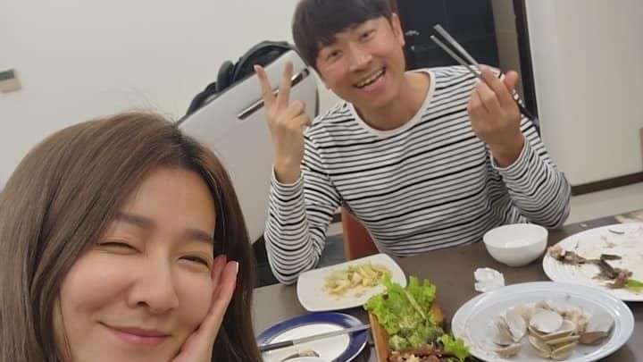結婚21年！曾雅蘭爆「躺床不敢對眼」侯昌明　原因竟讓小S超羨慕