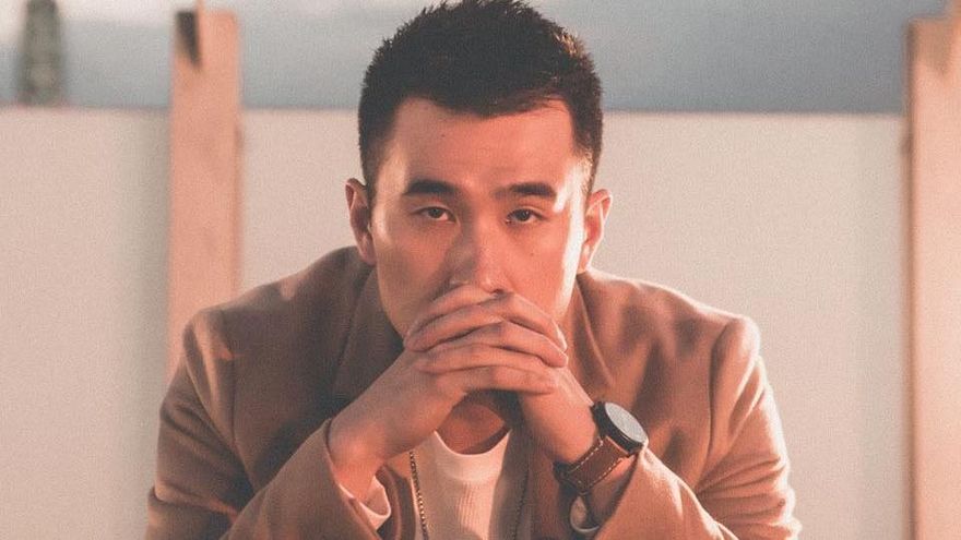 與女友互毆形象大傷！男星消失1年改當上班族　驚人新身分曝光
