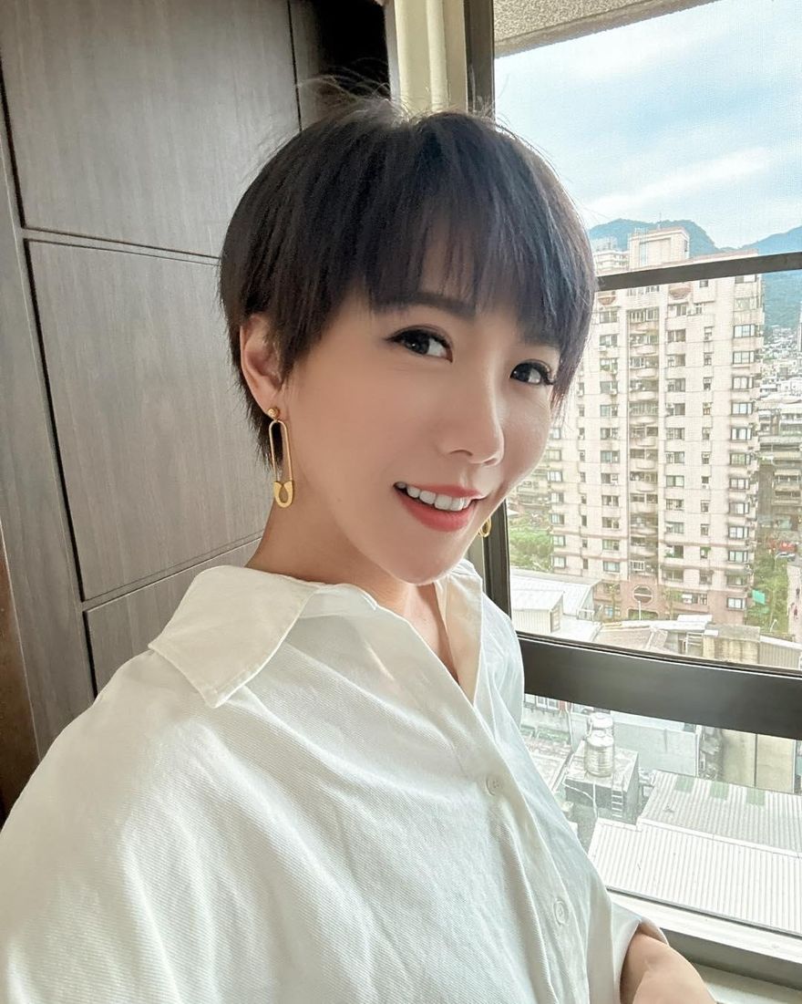《黑澀會》大牙為拍戲受傷！機車一撞釀「2傷」　感嘆「歲月真的太不饒人了！」