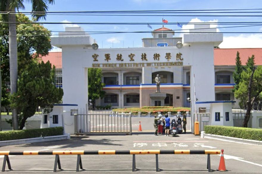 偷帶手機3次被記3大過退學　軍校生行政訴訟勝訴提國賠結果出爐