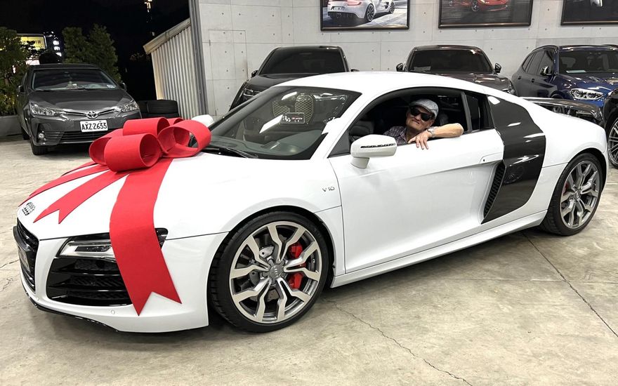有樣學樣！李炳輝開R8跑車揪蕭煌奇跑山　網笑：賭上人生的車聚