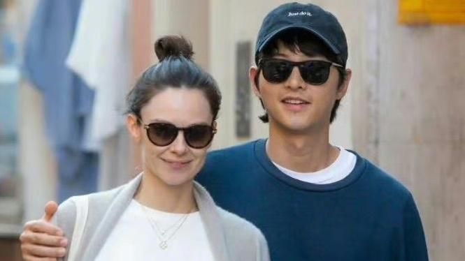 快訊/結婚2年！宋仲基驚喜宣布升格2寶爸　辣妻又懷孕迎「愛的結晶」