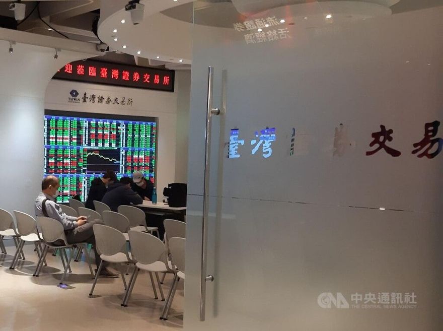 立院三讀通過權證避險降稅　稅率降至千分之1