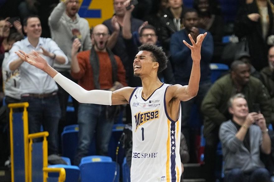 左打喬丹右踹詹皇！準狀元文班亞馬確定投入選秀　NBA格局將被顛覆