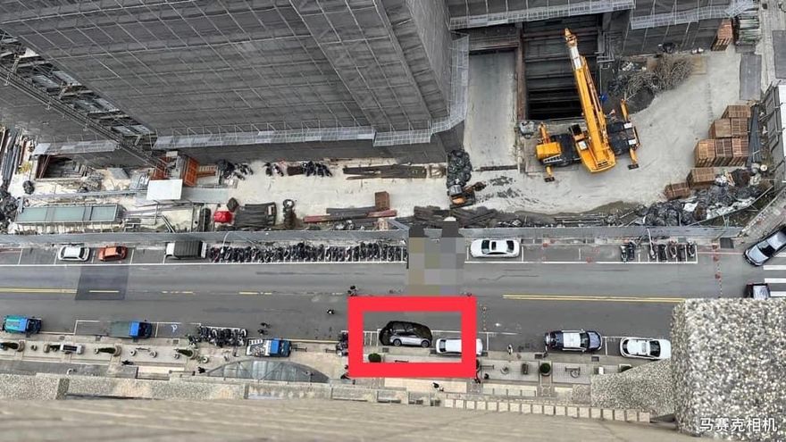 竹北天坑吞噬特斯拉愈演愈烈！車主懼「靠藥物才能睡」　建商態度強硬回應了