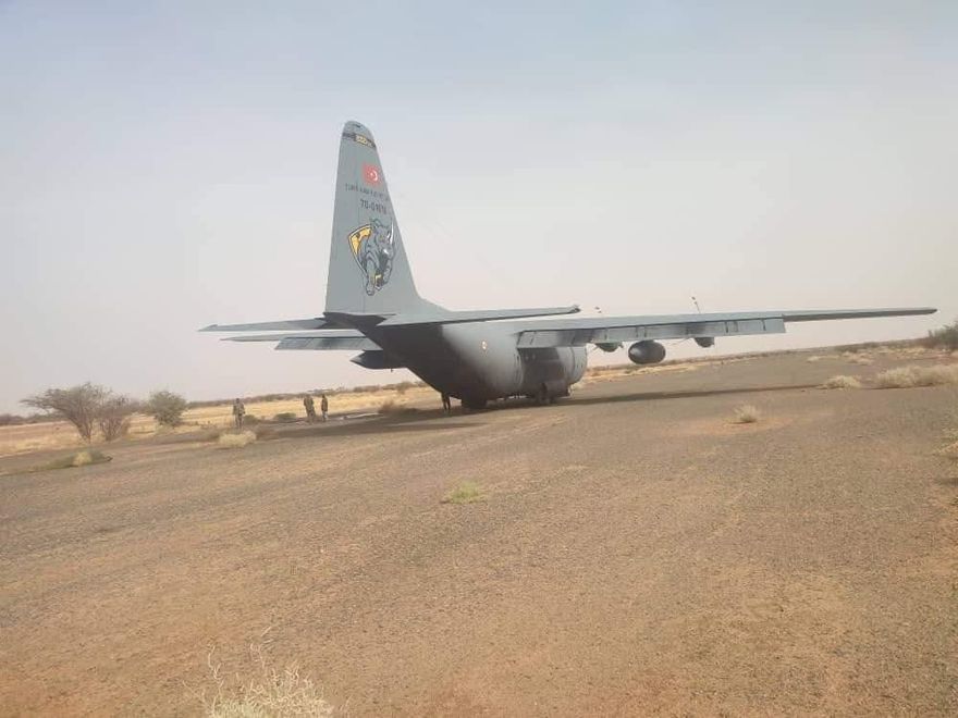 蘇丹撤僑行動困難重重！土耳其C-130運輸機28日降落時突遭攻擊　燃料系統受損