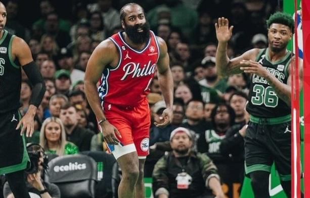 影/哈登勝負一肩扛！豪奪45分「加碼致勝三分球」　76人次輪G1勝綠衫軍